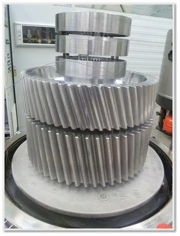 Cold-wall - double-chamber ION-75CWI - plasma nitriding second hand-chamber 1- gears.jpg
